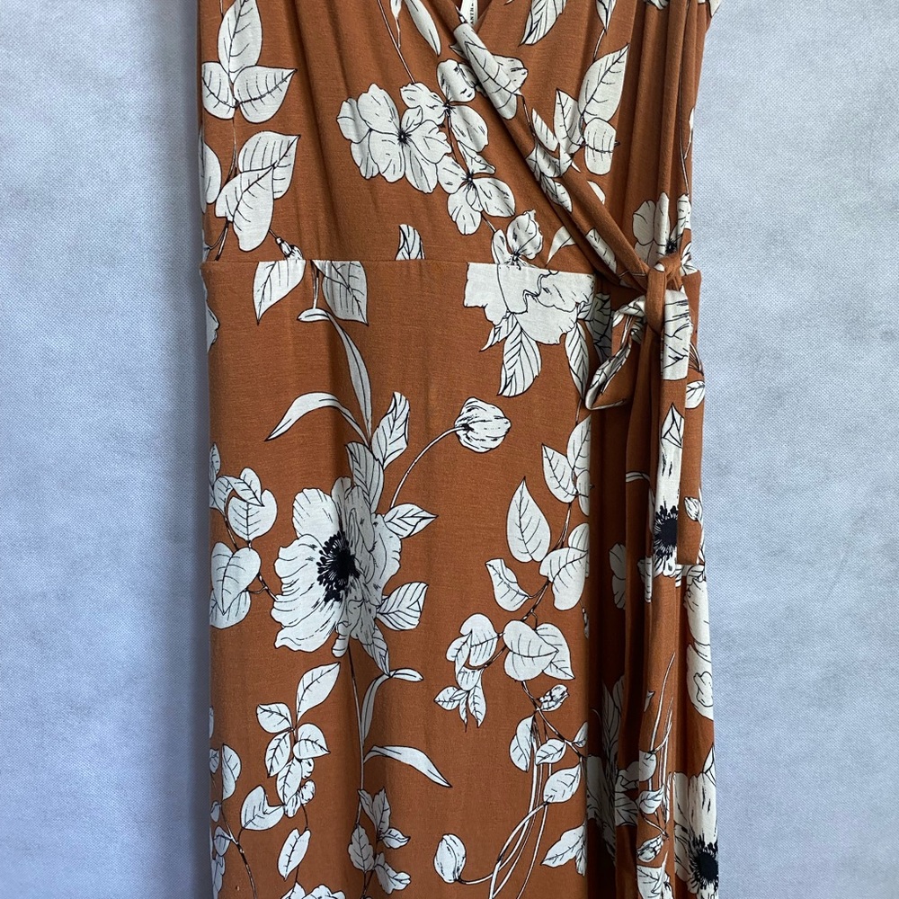 Ruffled Floral Midi Dress - Picture 8 of 14